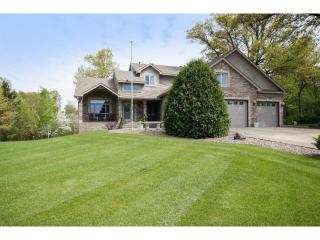 727 170th Ln, Anoka, MN 55304-1552