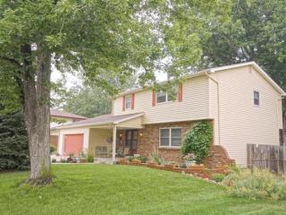 2201 Flower St, Denver, CO 80227-2336