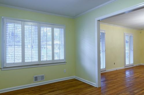 1543 Knob Hl Dr, Atlanta GA  30329-3208 exterior