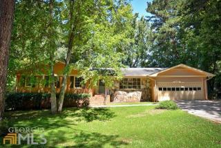 104 Lisa Ln, Carrollton, GA 30117-1706