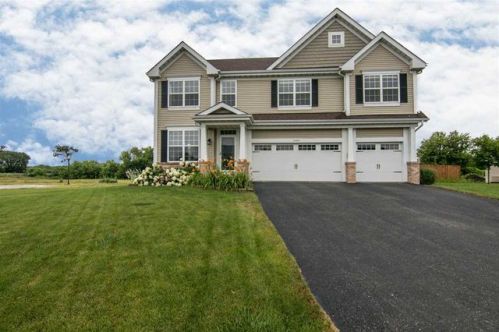 5489 Nashua Dr, Argyle, IL 61011-9002