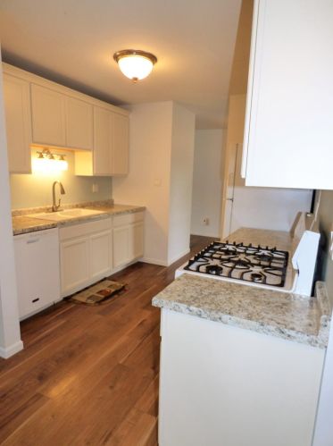 1402 Monticello Park Dr, Valpo, IN 46383-4024