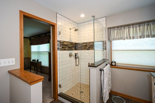 885 Chatham Dr, Carol Stream IL  60188-2979 exterior