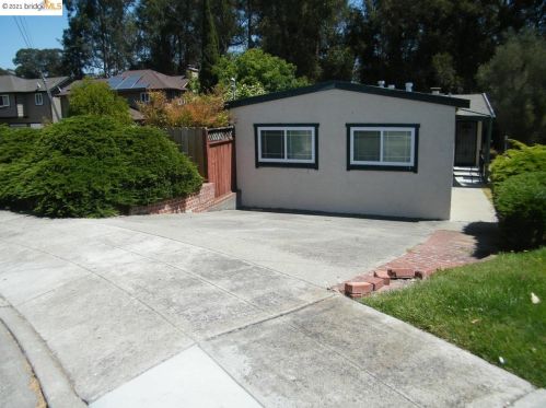 4289 David St, Hayward, CA 94546-4751