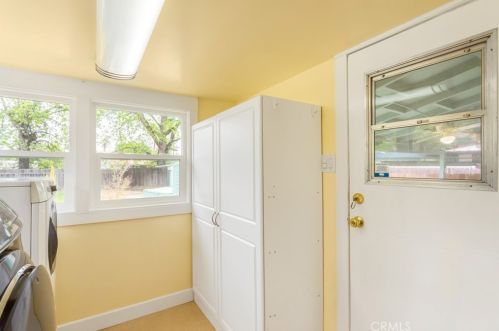 5766 Grand Ave, Riverside CA  92504-1300 exterior