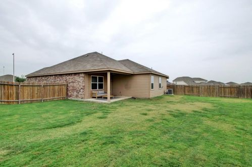 19805 James Mnr St, Webberville TX 78653 exterior