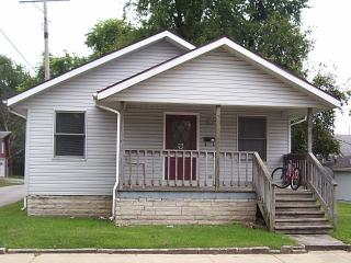 104 Grimes Ln, Blmgtn IN  47403-3014 exterior