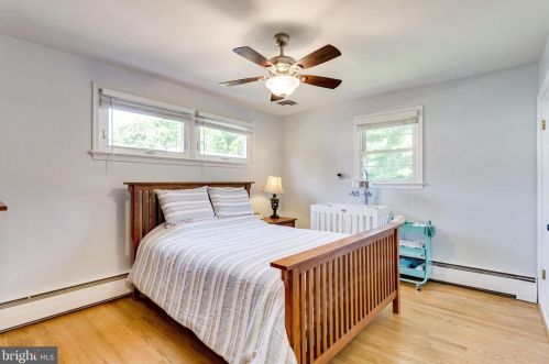 909 Roswell Dr, Silver Spring MD 20901-2128 exterior