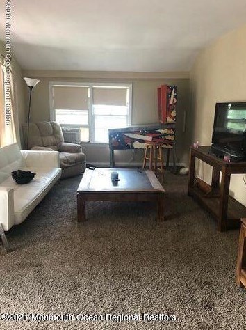 521 Myrtle Ave, Tinton Falls NJ  07711-1315 exterior