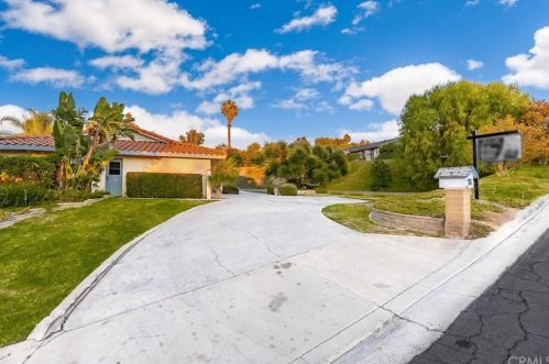 15740 Rancho Viejo Dr, Riverside CA  92506-5820 exterior