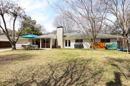 3314 Darbyshire Dr, Dallas TX  75229-5027 exterior