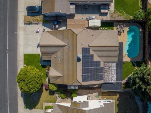 1748 Northgate Dr, Manteca, CA 95336-7064