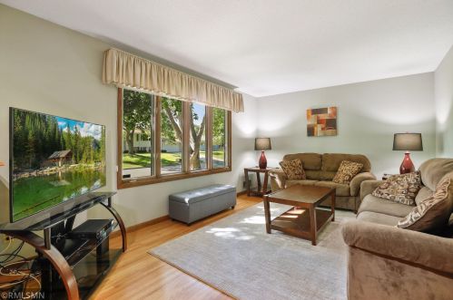 7341 Concerto Curv, Minneapolis, MN 55432-3204
