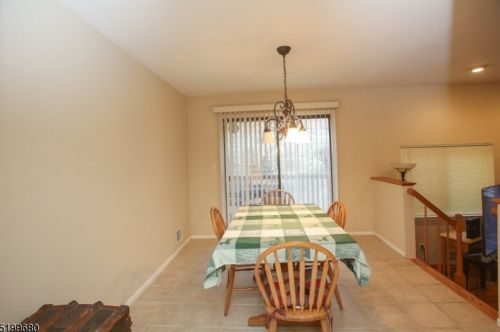 113 Overlook Dr, Hackettstown NJ  07840-4614 exterior