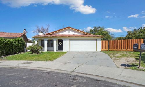 719 Paloma Ct, Manteca, CA 95336-3328