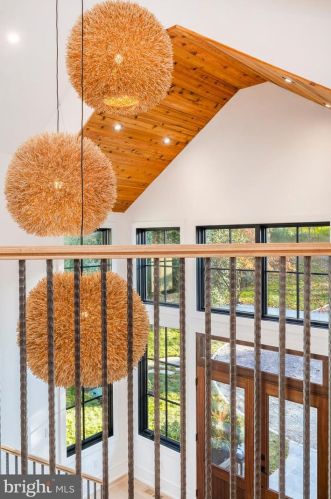 603 Gravers Ln, Philadelphia PA 19118-2806 exterior