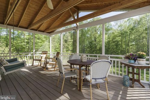40 Boxwood Dr, Fredericksburg, VA 22406-4896