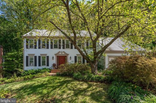 3237 Cismont Ct, Woodbridge, VA 22192-3355