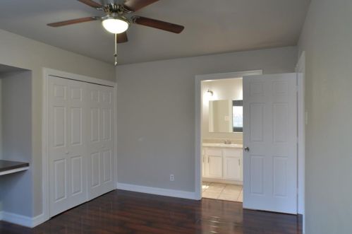 2006 Brentwood Ln, Carrollton TX exterior