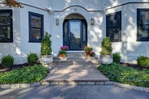 14 Harrison Ave, Montclair, NJ 07042-2101