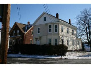 21 Sweetbriar St, Providence, RI 02908-3636