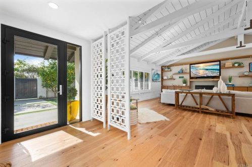 458 Glaucus St, Encinitas, CA 92024-1736