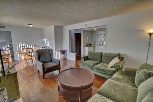 645 Hacienda St, Anaheim CA  92804-2656 exterior