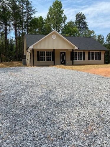 215 Fox Hollow Rd, Dahlonega, GA 30533-0065