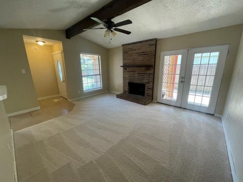 3310 Green Ridge St, Fort Worth TX  76133-7252 exterior
