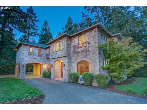 7825 Oak Patch Ct, Wilsonville OR  97070-6822 exterior