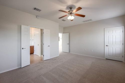 11000 Boundless Vly Dr, Austin TX  78754 exterior