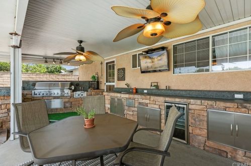 1057 Calmgrove Ave, Covina, CA 91724-2141