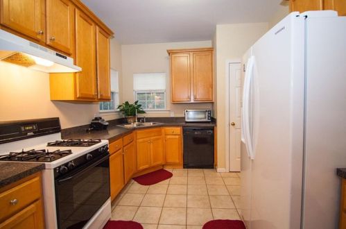 2865 Fairburn Cir, Atlanta GA  30331-6000 exterior