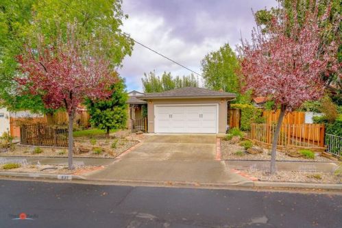 832 San Simeon Dr, Concord, CA 94518-2245