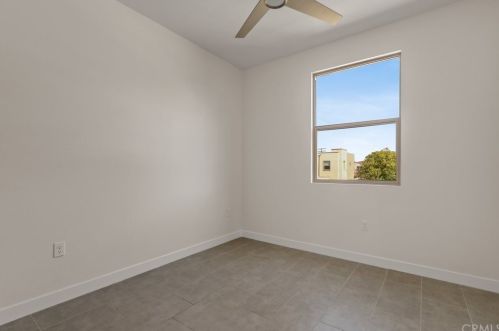 806 Santa Ana Blvd, Santa Ana CA 92701-3962 exterior