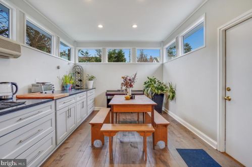 606 Gist Ave, Silver Spring MD 20910-4921 exterior