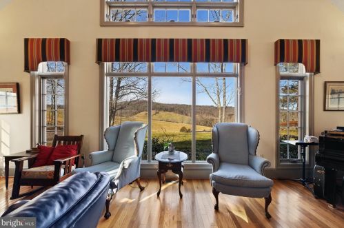 446 Round Hill Rd, Boston, VA 22713-1714