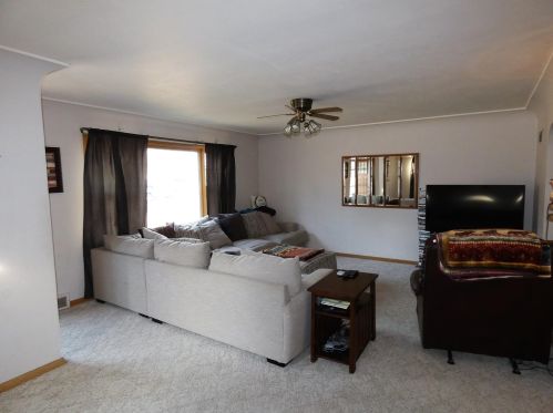 86 Park Dr, Slayton, MN 56172-1051