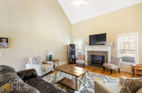 112 Camilla Dr, Carrollton GA  30116-1835 exterior