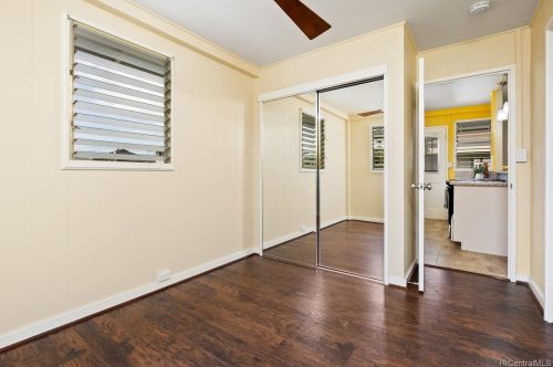 1715 Akina St, Honolulu HI  96819-4076 exterior