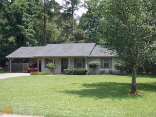 1232 Maggie Ln, Conyers, GA 30013-3090