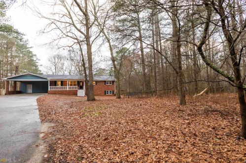 3939 Pate Rd, Loganville, GA 30052-2513