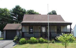 16 Lyons St, Rochester, NH 03867-1849