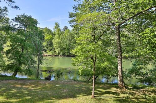 1630 Brandon Hall Dr, Atlanta GA  30350-3703 exterior