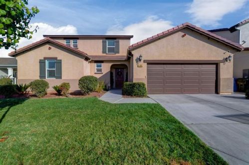 1383 La Quinta Way, Madera, CA 93638-9365