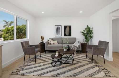 1442 Burroughs St, Oceanside CA  92054-5431 exterior