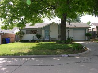 2620 Wyandotte Way, Norman, OK 73071-6822