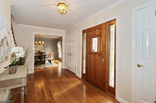 6 Three Gables Rd, Morristown, NJ 07960-6505