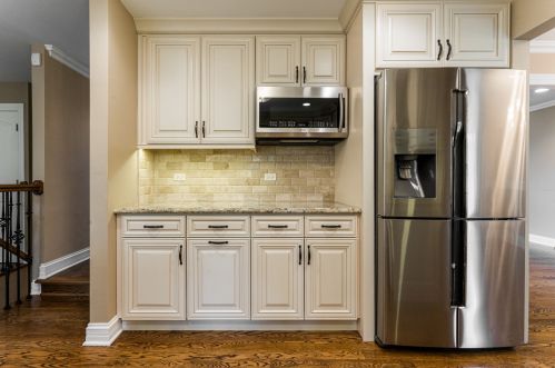 1502 Frank Ave, Bannockburn IL  60015-3523 exterior