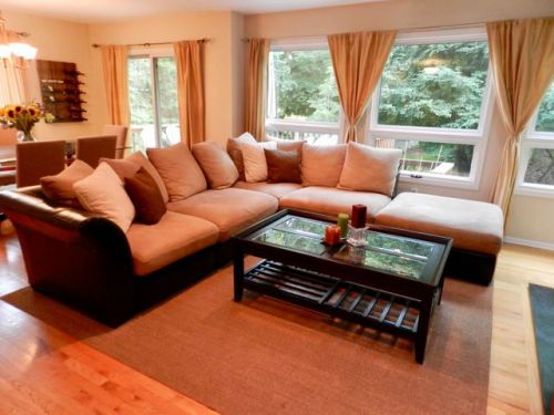 32 Bond St, Bridgewater, NJ 08807-2453
